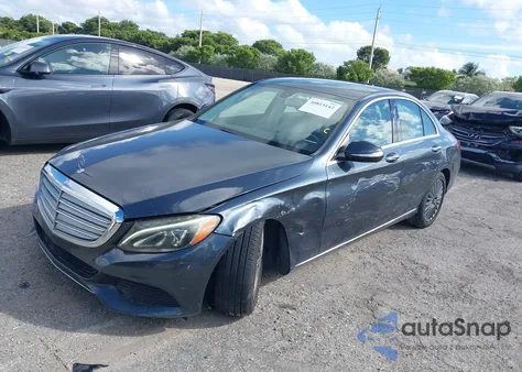 2015 Mercedes-Benz C 300 Luxury/Sport from USA, damaged, VIN 55SWF4JBXFU047108